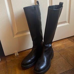 Vagabond knee boots